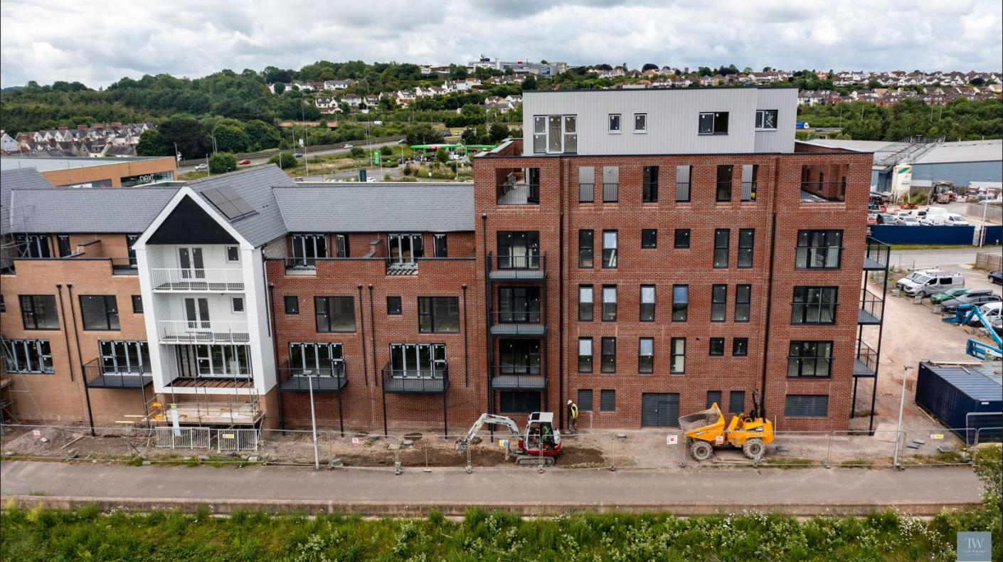 A photo of the ongoing development of homes and apartments at Taw Wharf in Barnstaple